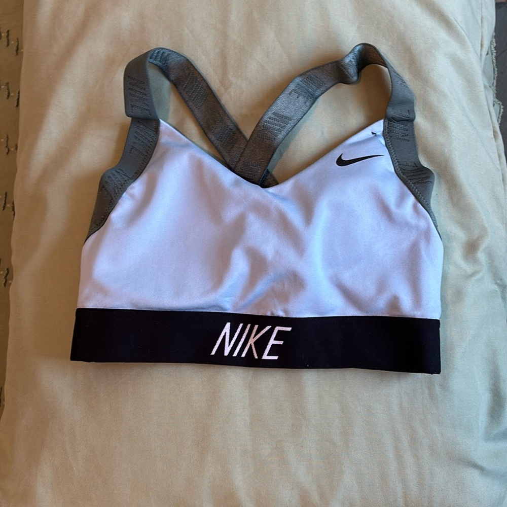 Nike Sports Cross Bra/ Small/Multi Color